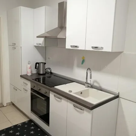 Tian Apartment